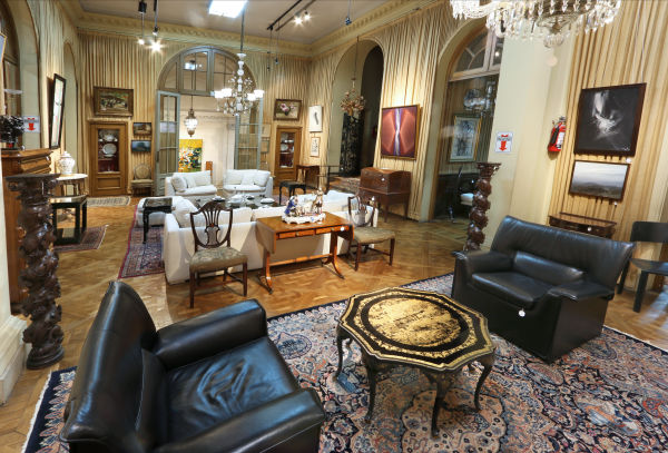 Salones JC Naon y Cia SA Remate 1568 Abril 2025