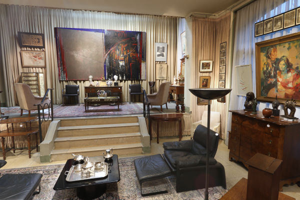 Salones JC Naon y Cia SA Remate 1568 Abril 2025