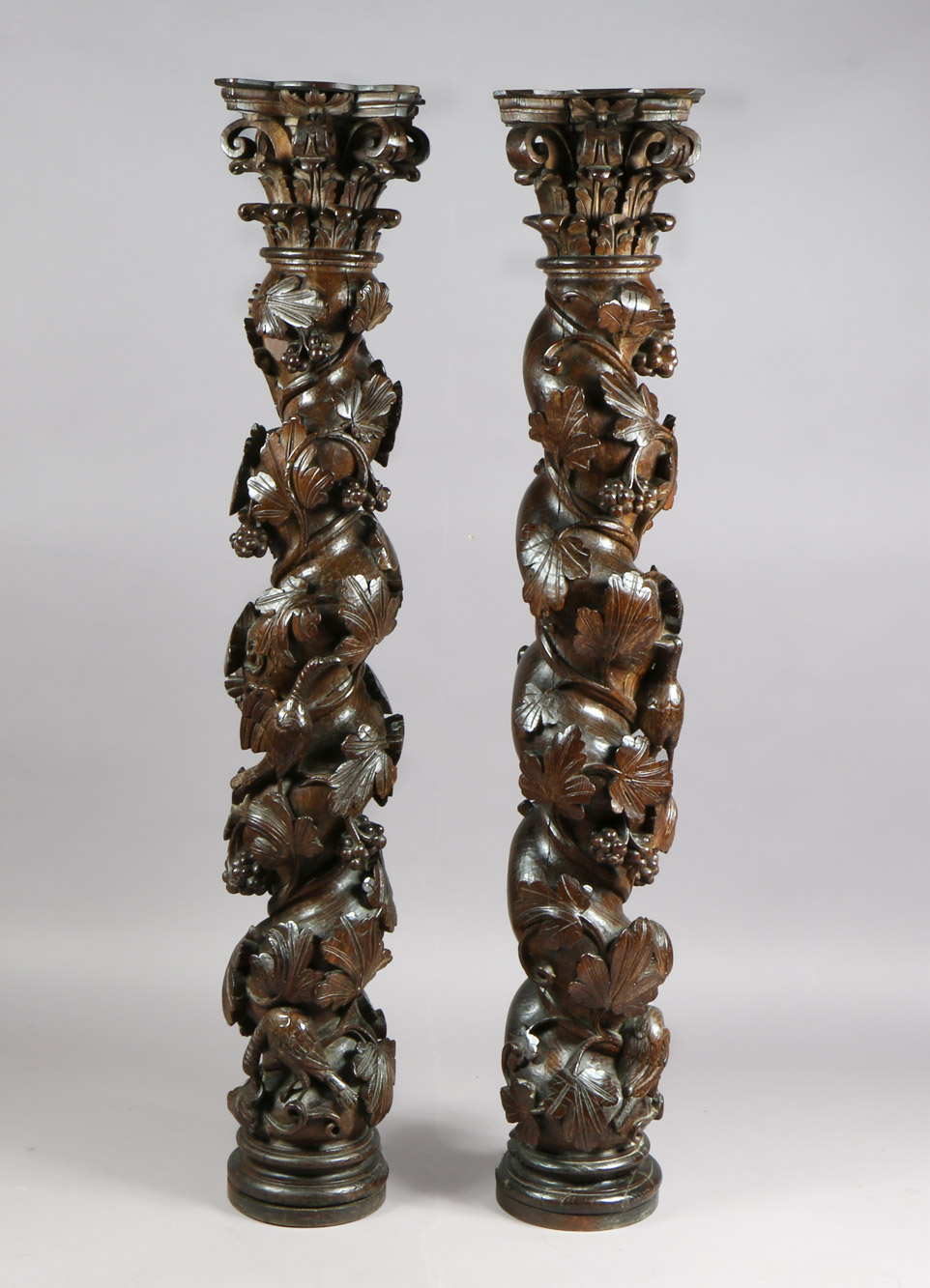  PAR DE ANTIGUAS COLUMNAS PORTUGUESAS SIGLO XIX. 