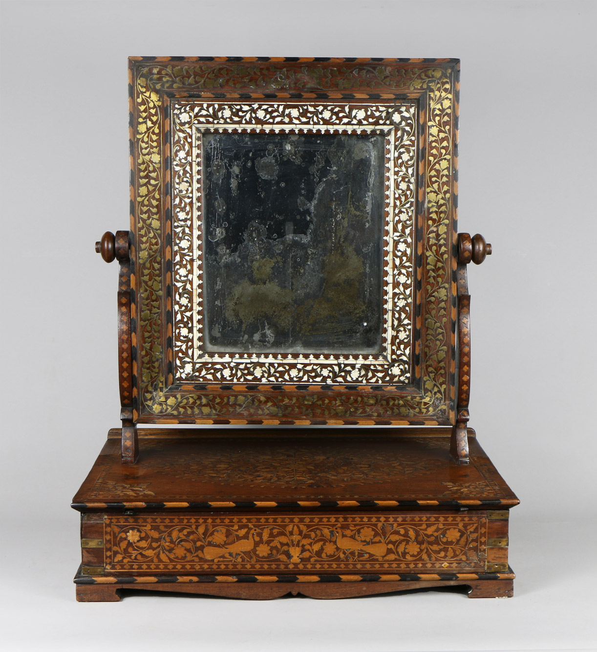  ANTIGUO TOILET MIRROR ANGLO HINDU DEL SIGLO XIX. 