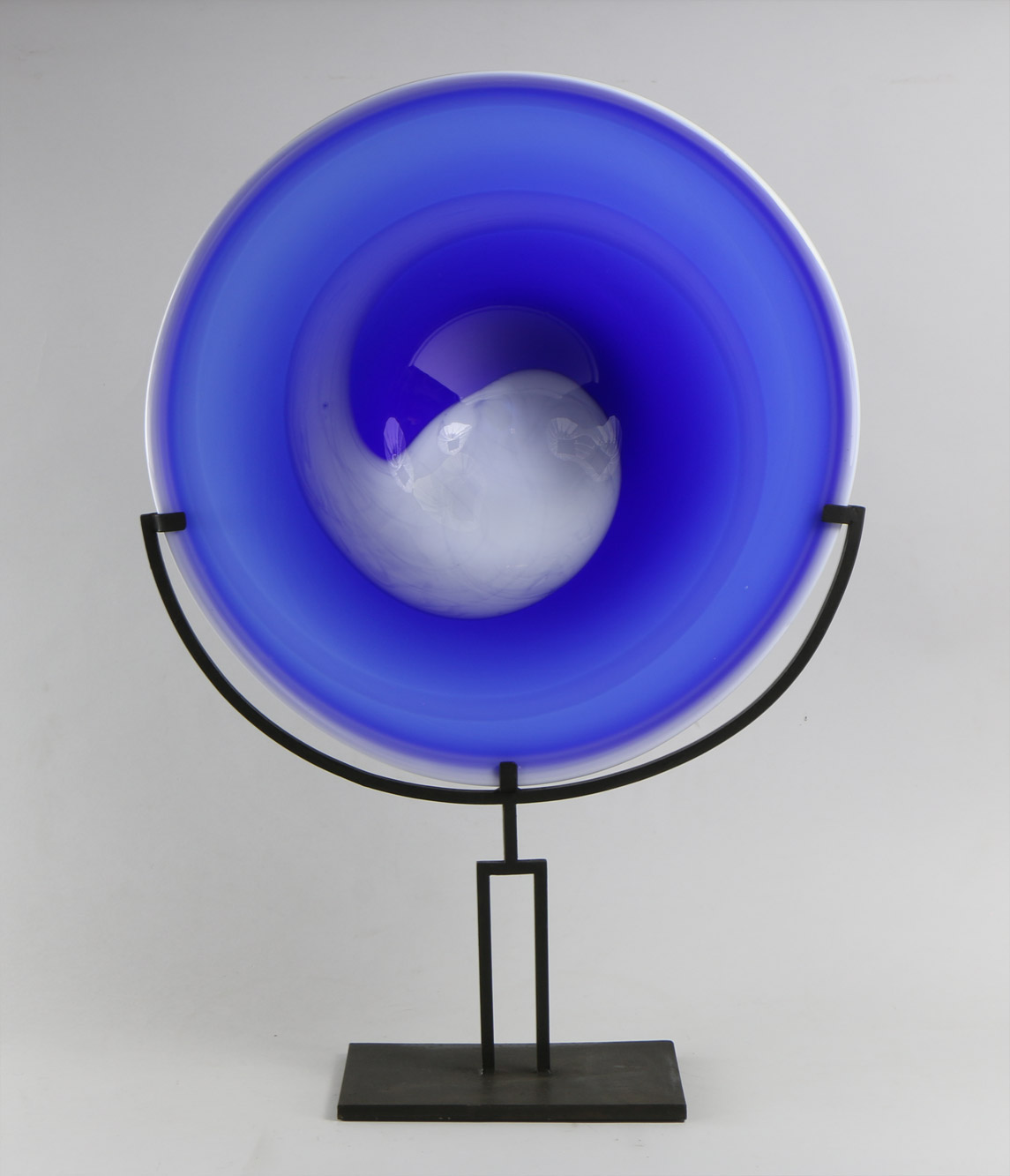  GRAN PLATO CIRCULAR DE VIDRIO ARTISTICO.