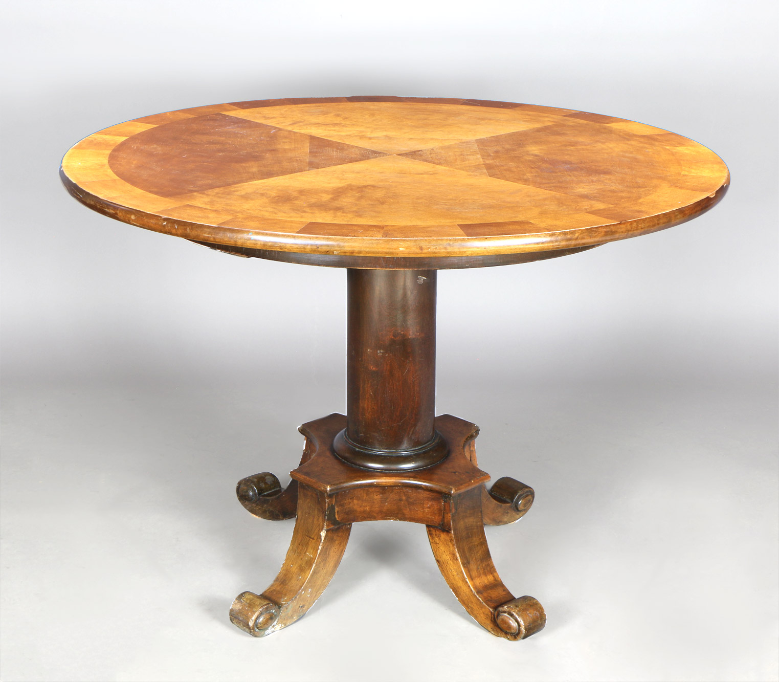  MESA CIRCULAR INGLESA PARA CENTRO. 