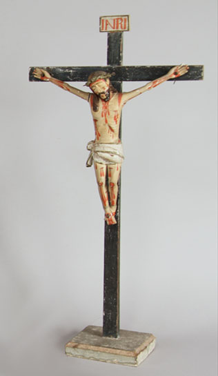 ANTIGUO CRUCIFIJO DE MADERA POLICROMADA. ANTIGUO CRUCIFIJO DE MADERA POLICROMADA.