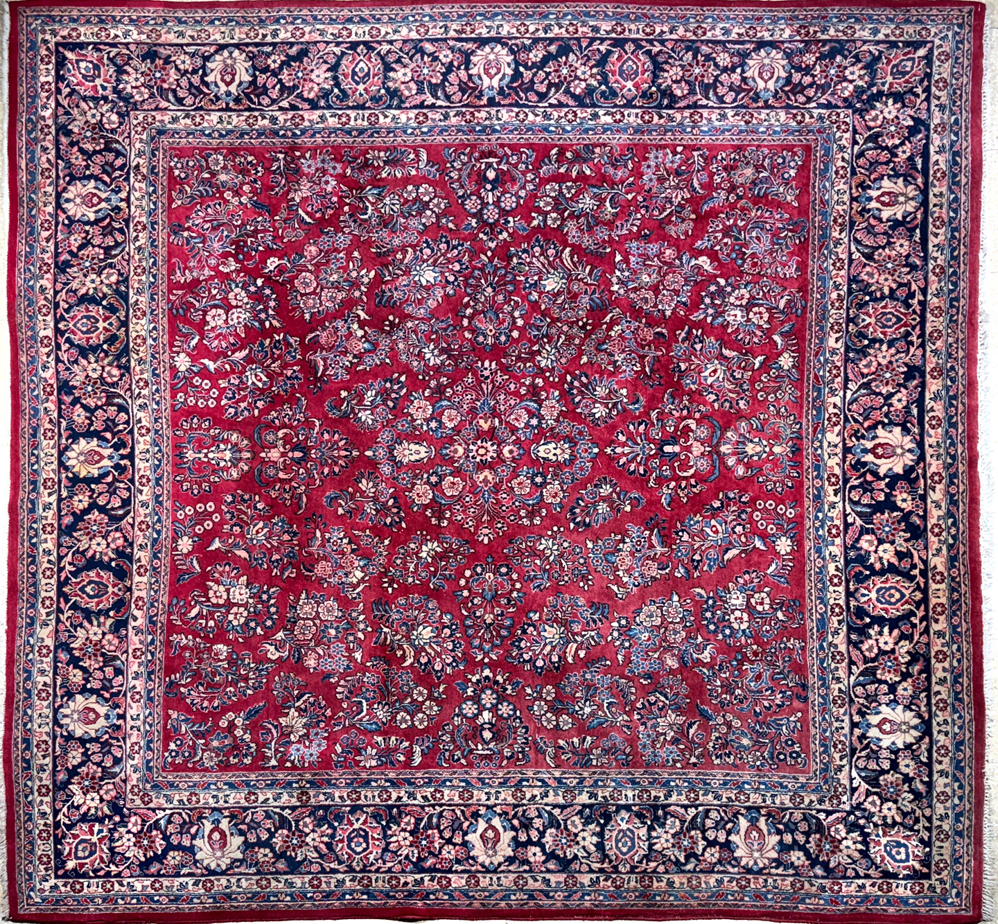 ALFOMBRA PERSA TABRIS DE LANA TEJIDA A MANO. ALFOMBRA PERSA TABRIS DE LANA TEJIDA A MANO.