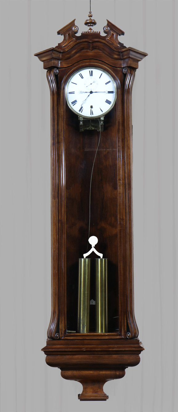 RELOJ INGLES DE APPLIQUE CON MAQUINA A PENDULO. RELOJ INGLES DE APPLIQUE CON MAQUINA A PENDULO.