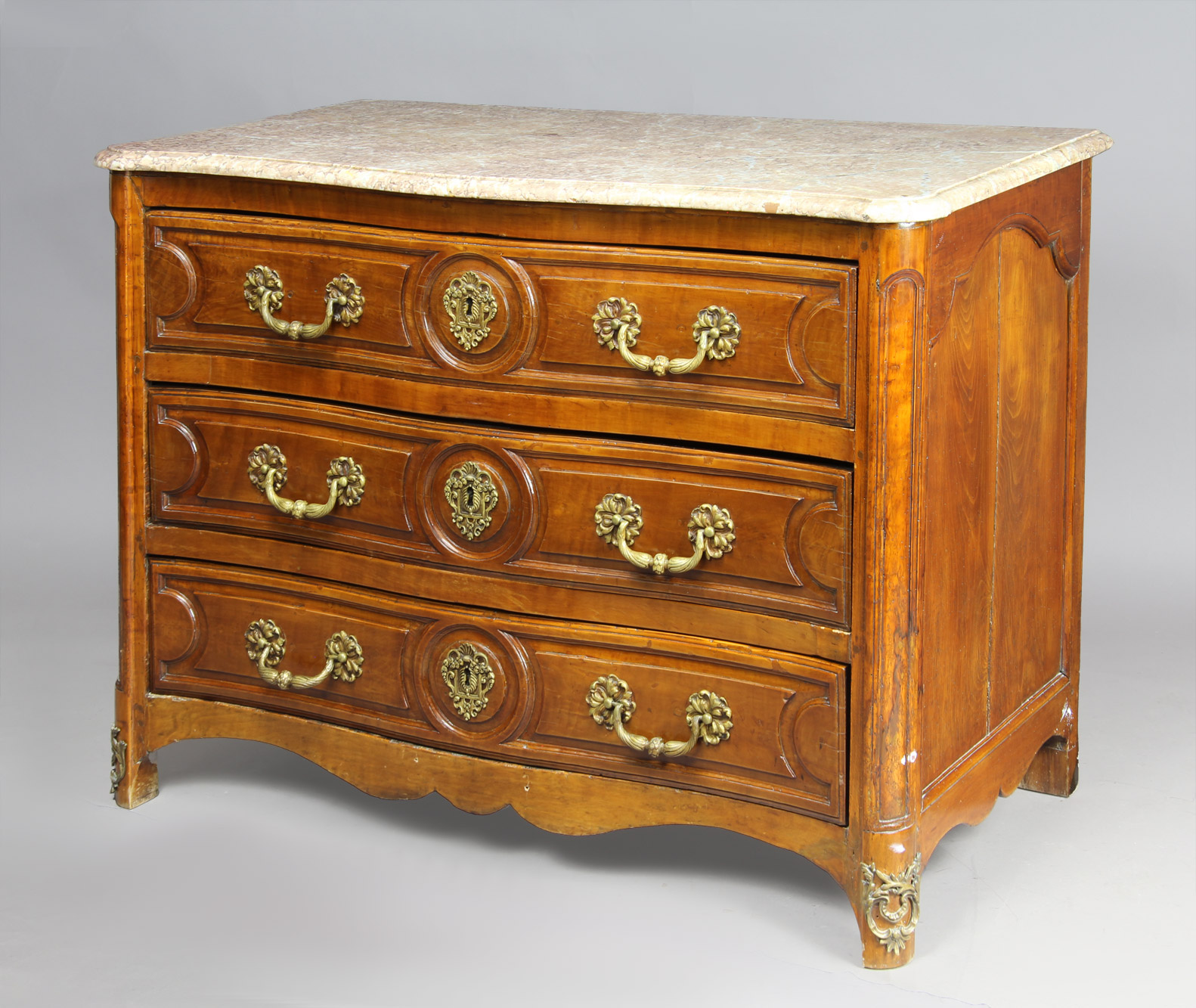 ANTIGUA COMODA FRANCESA DE EPOCA REGENCE. ANTIGUA COMODA FRANCESA DE EPOCA REGENCE.