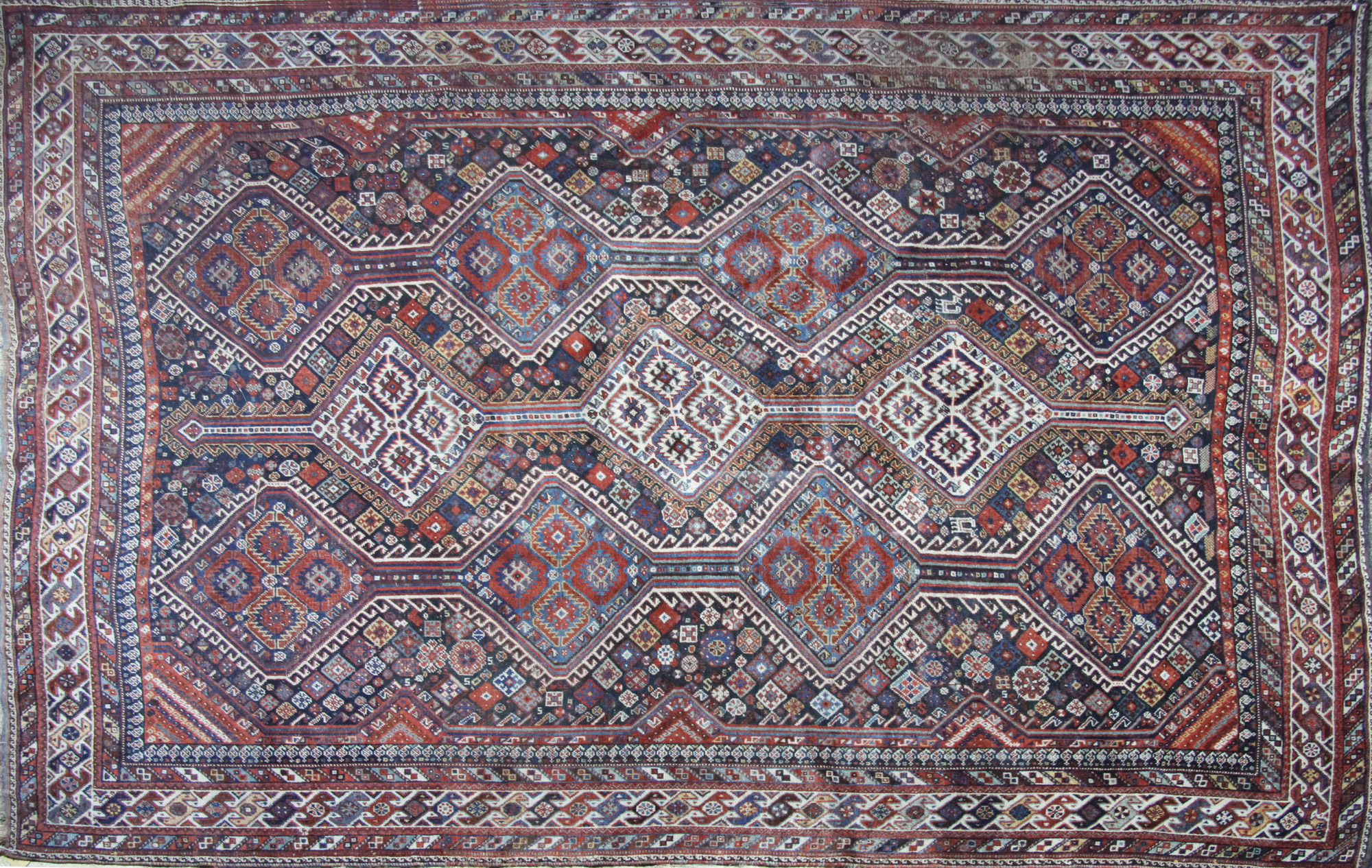 ALFOMBRA SOUMAK DE LANA TEJIDA A MANO. ALFOMBRA SOUMAK DE LANA TEJIDA A MANO.