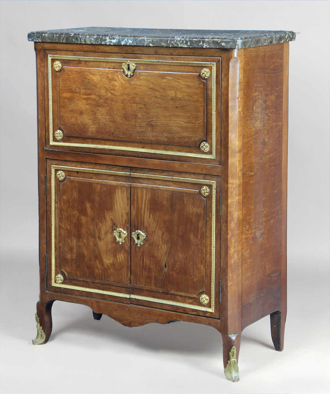 PEQUEÑO SECRETAIRE FRANCES DE EPOCA TRANSICION. PEQUEÑO SECRETAIRE FRANCES DE EPOCA TRANSICION.