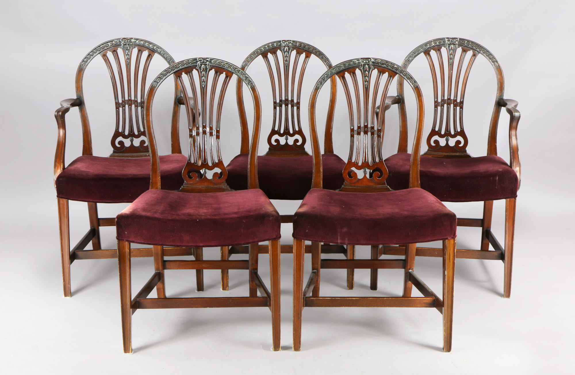  SEIS SILLAS Y DOS SILLONES DE ESTILO INGLES PARA COMEDOR. 