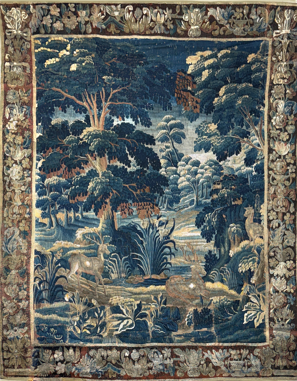 ANTIGUA TAPICERIA FRANCESA VERDURE SIGLO XVIII. ANTIGUA TAPICERIA FRANCESA VERDURE SIGLO XVIII.