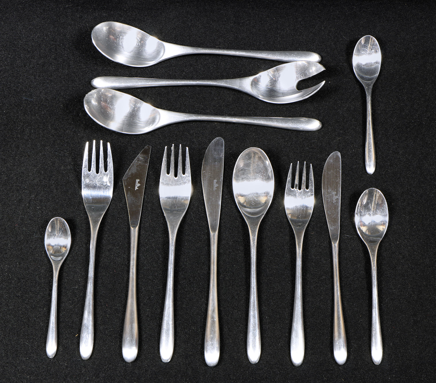 JUEGO DE CUBIERTOS DE METAL ALEMAN ROSENTHAL. JUEGO DE CUBIERTOS DE METAL ALEMAN ROSENTHAL.