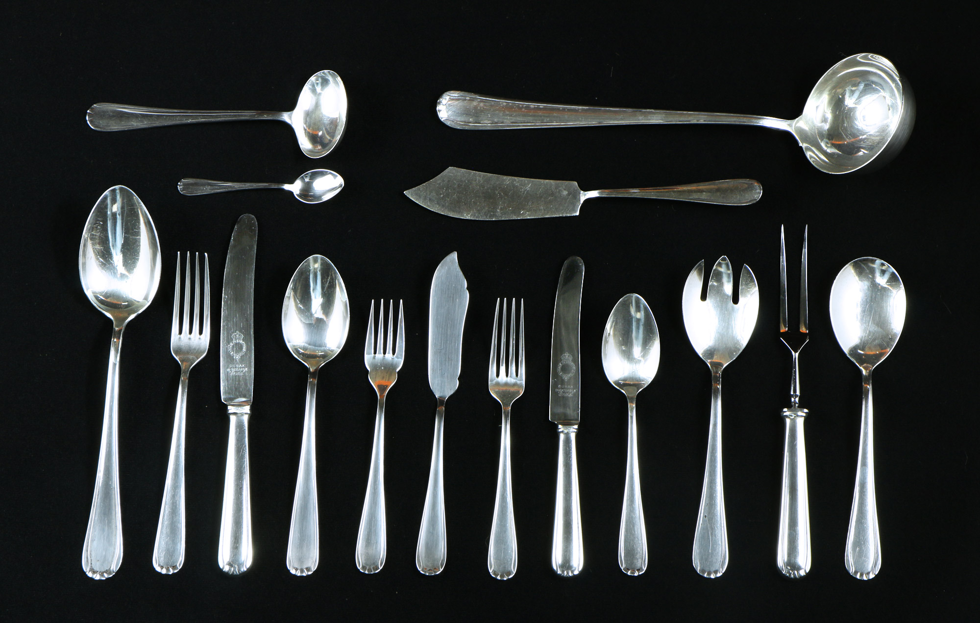 JUEGO DE CUBIERTOS DE PLATA 900 SELLADA. JUEGO DE CUBIERTOS DE PLATA 900 SELLADA.