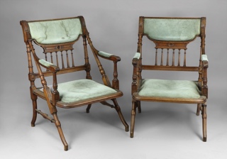 Lote 281: PAR DE SILLONES BAJOS DE ESTILO INGLES.  PAR DE SILLONES BAJOS DE ESTILO INGLES. 