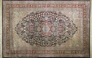 Lote 387: ALFOMBRA PERSA DE LANA TEJIDA A MANO.  ALFOMBRA PERSA DE LANA TEJIDA A MANO. 