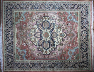 Lote 396: ALFOMBRA PERSA HERIZ DE LANA TEJIDA A MANO.  ALFOMBRA PERSA HERIZ DE LANA TEJIDA A MANO. 