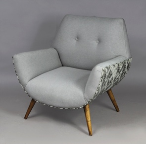 Lote 329: SILLON DISEÑO AMERICANO MODELO GONDOLA.  SILLON DISEÑO AMERICANO MODELO GONDOLA. 