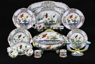 Lote 510: JUEGO DE CERAMICA ITALIANA CALF FAENZA PARA MESA.  JUEGO DE CERAMICA ITALIANA CALF FAENZA PARA MESA. 