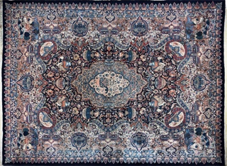 Lote 373: IMPORTANTE ALFOMBRA PERSA DE LANA TEJIDA A MANO.  IMPORTANTE ALFOMBRA PERSA DE LANA TEJIDA A MANO. 