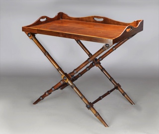 Lote 306: MESA BAR CON BANDEJA DESMONTABLE Y PIE TIJERA.  MESA BAR CON BANDEJA DESMONTABLE Y PIE TIJERA. 