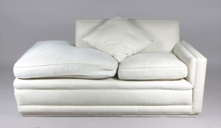 Lote 257: SOFA CONFORTABLE DE DISEÑO MODERNO.  SOFA CONFORTABLE DE DISEÑO MODERNO. 