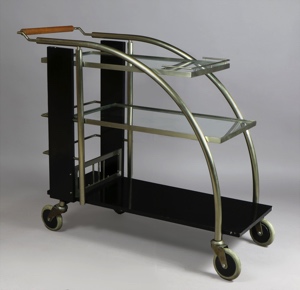 Lote 234: GRAN MESA CARRITO DE DISEÑO MODERNO. GRAN MESA CARRITO DE DISEÑO MODERNO.