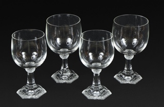 Lote 574: CONJUNTO DE COPAS DE CRISTAL ALEMAN SELLADO.  CONJUNTO DE COPAS DE CRISTAL ALEMAN SELLADO. 
