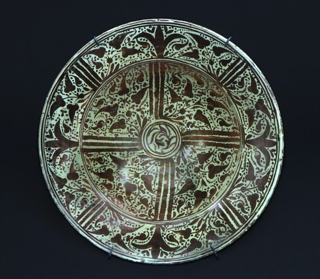 Lote 467: ANTIGUO PLATO DE LA MANUFACTURA HISPANO MORISCA DE MANISES.  ANTIGUO PLATO DE LA MANUFACTURA HISPANO MORISCA DE MANISES. 