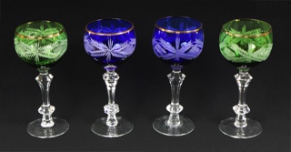 Lote 626: VEINTE COPAS RUSAS DE COLOR PARA VINO.  VEINTE COPAS RUSAS DE COLOR PARA VINO. 