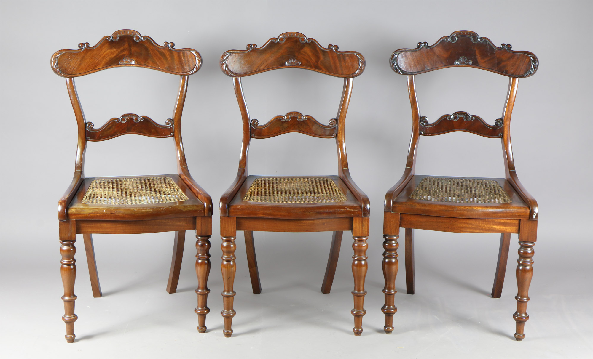 SEIS SILLAS DE ESTILO INGLES VICTORIANO. SEIS SILLAS DE ESTILO INGLES VICTORIANO.