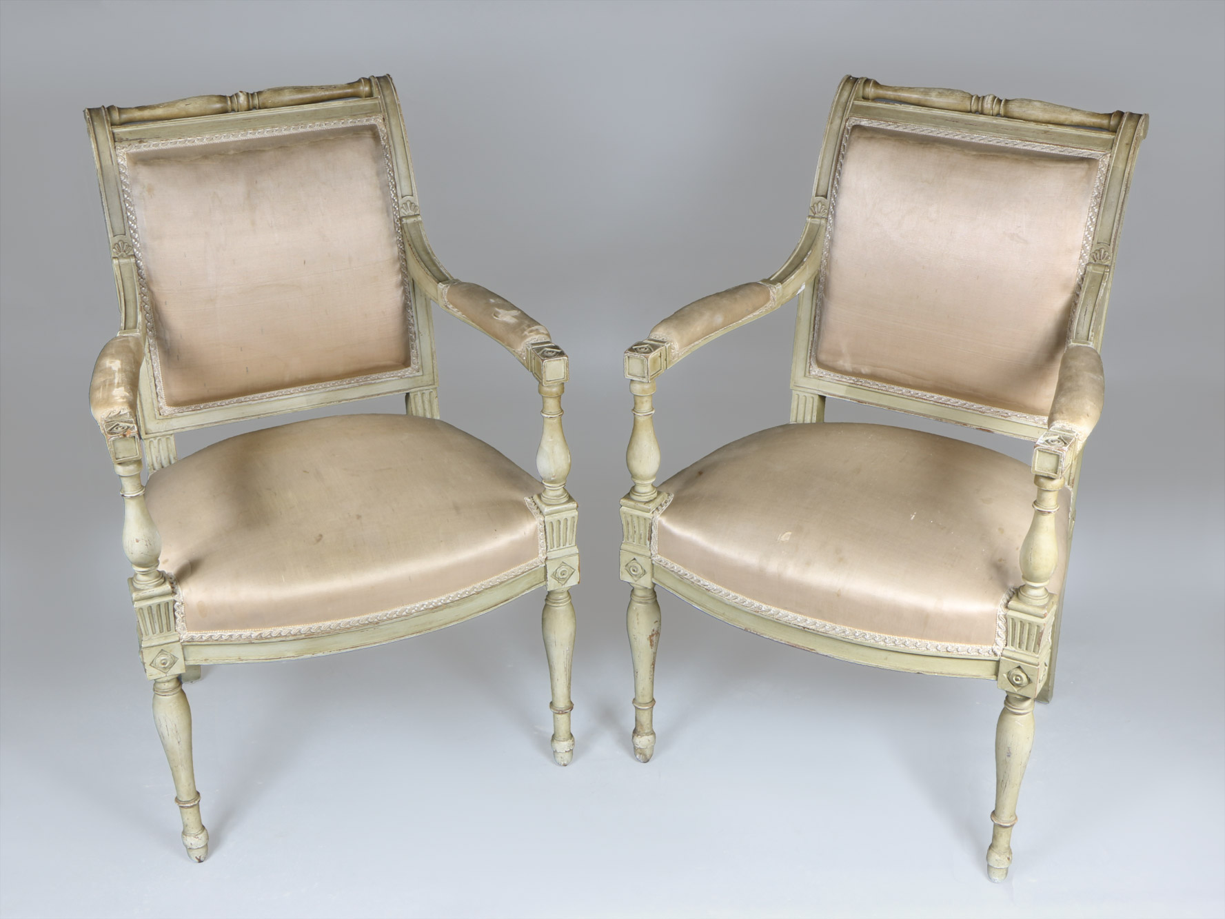  CUATRO SILLONES DE ESTILO FRANCES DIRECTORIO. 