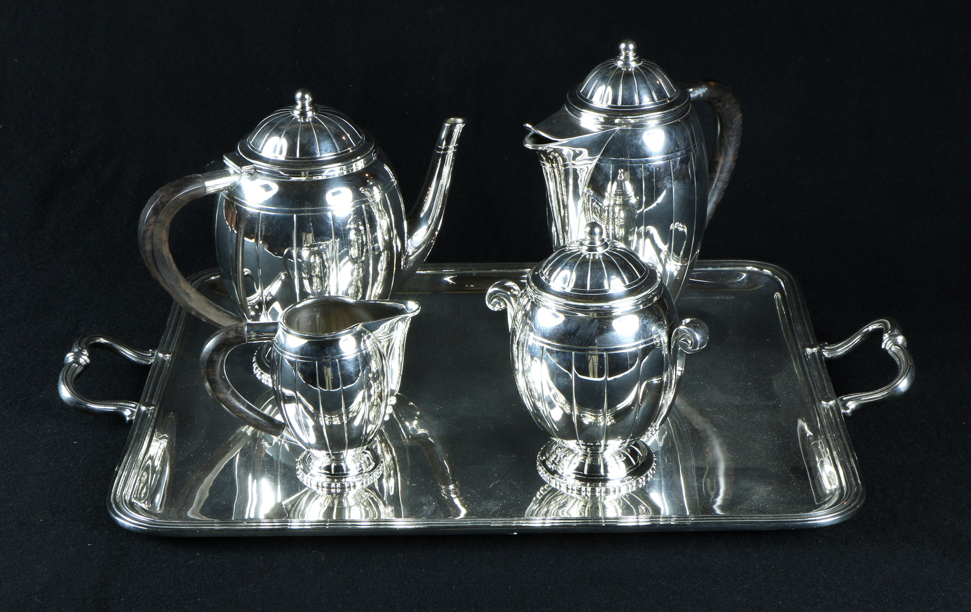  JUEGO DE METAL FRANCES PLATEADO PARA TE Y CAFE. 