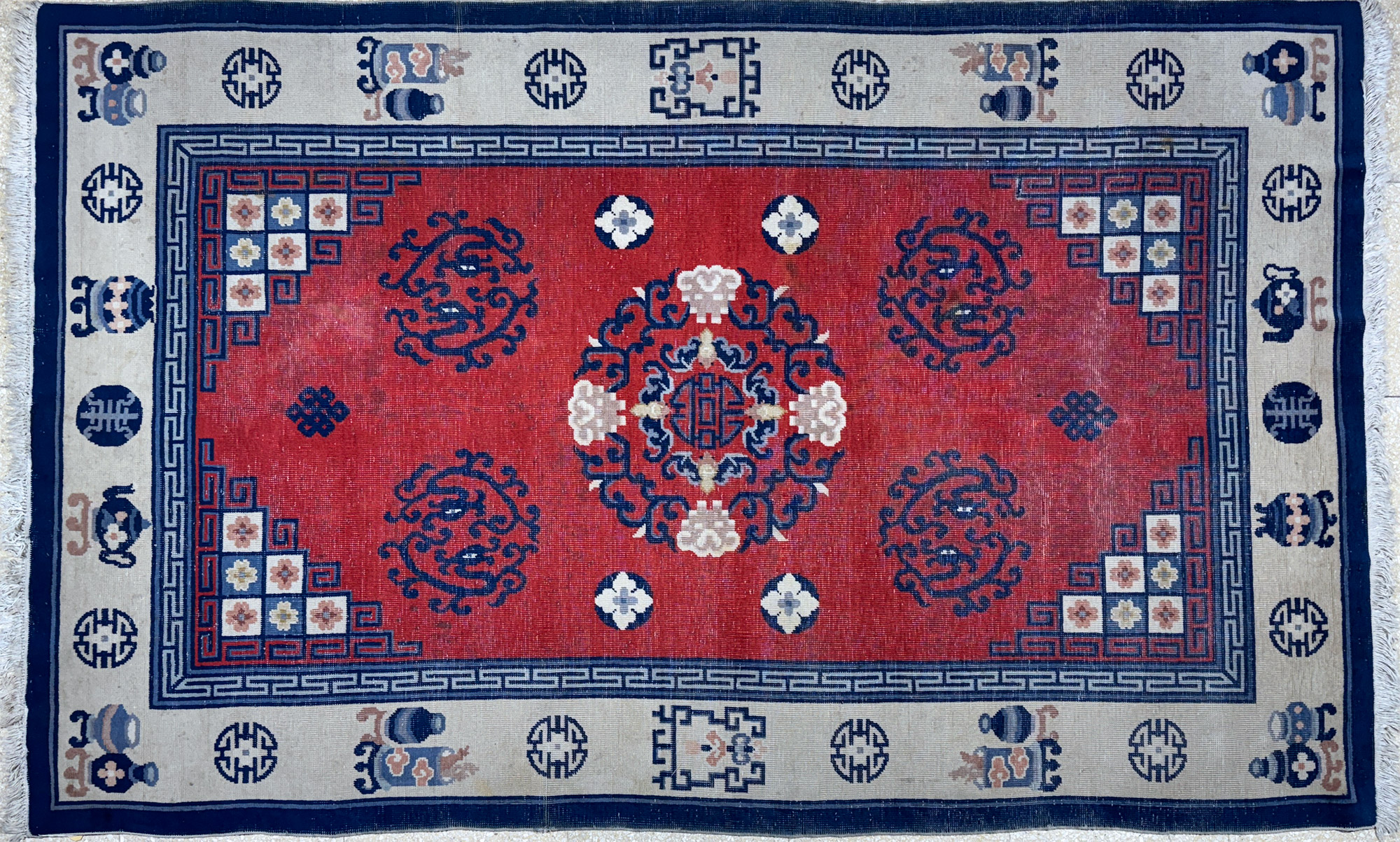 ALFOMBRA CHINA DE LANA TEJIDA A MANO. ALFOMBRA CHINA DE LANA TEJIDA A MANO.