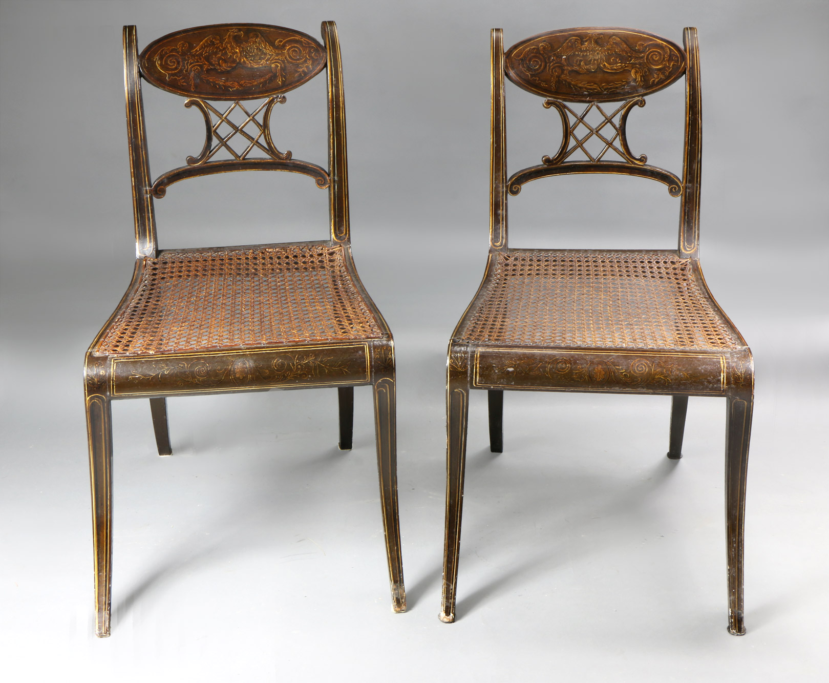 PAR DE ANTIGUAS SILLAS INGLESAS REGENCY . PAR DE ANTIGUAS SILLAS INGLESAS REGENCY .