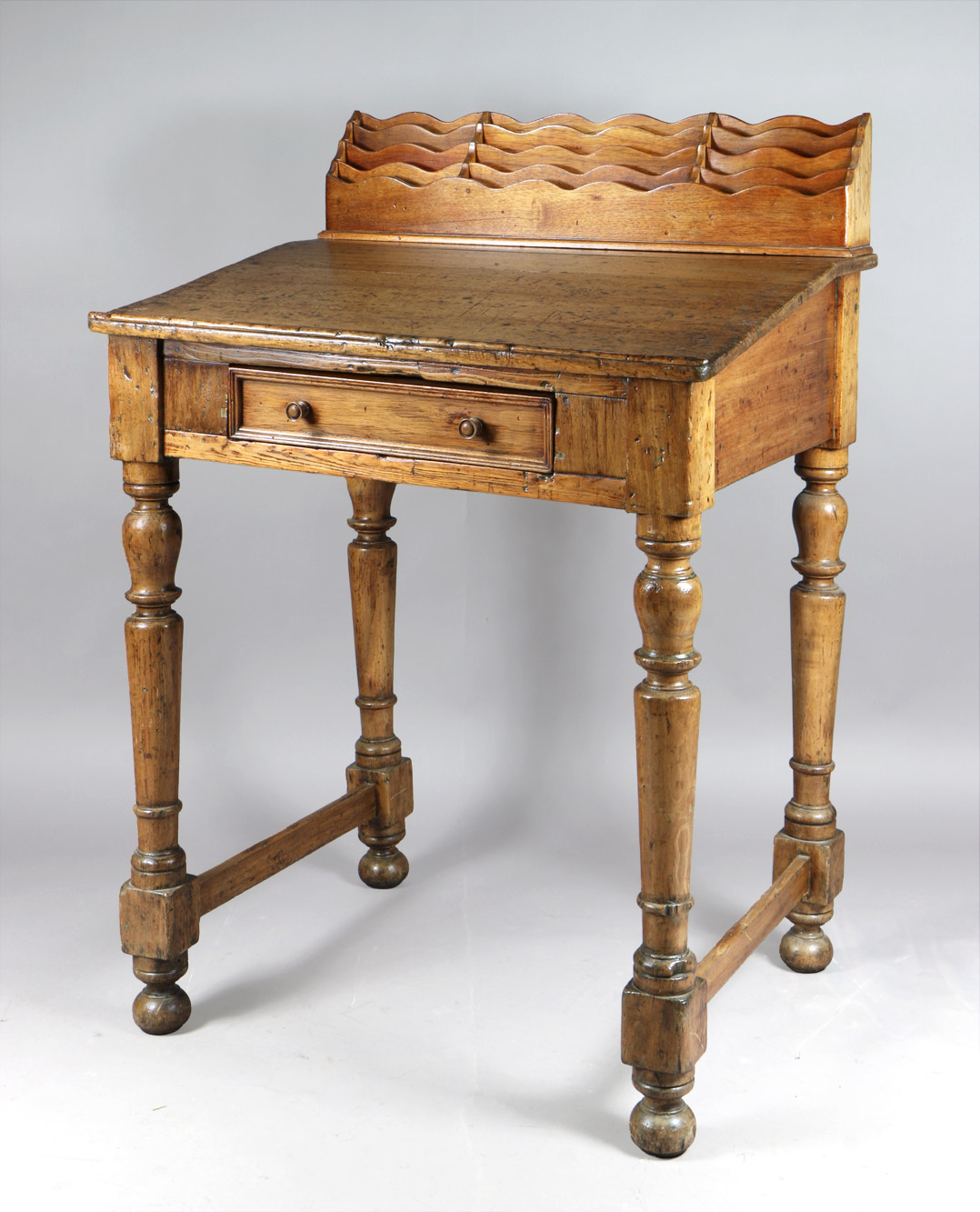  ANTIGUA BURRA DE ALMACEN DE CAMPO CON ALZADA.