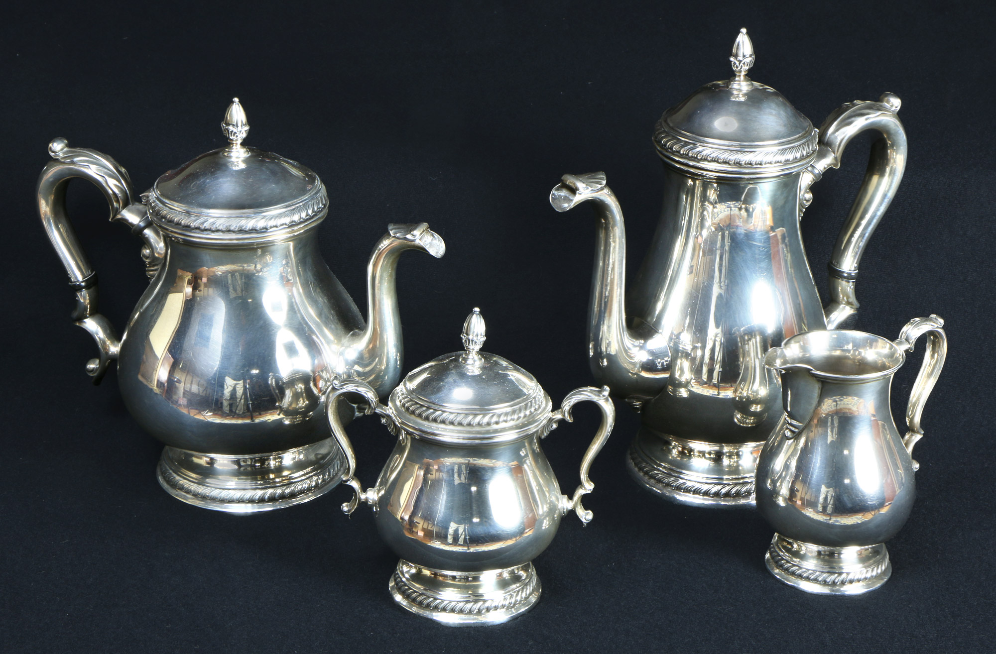  JUEGO DE PLATA STERLING PARA TE Y CAFE.