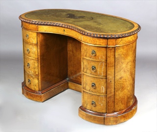 Lote 222: ANTIGUO ESCRITORIO INGLES DEL SIGLO XIX. ANTIGUO ESCRITORIO INGLES DEL SIGLO XIX.