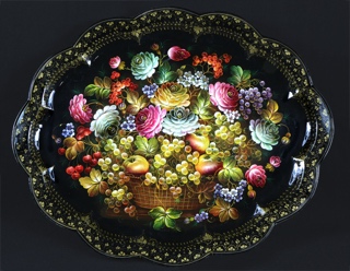 Lote 686: CUATRO BANDEJAS RUSAS DE LATON PINTADO.  CUATRO BANDEJAS RUSAS DE LATON PINTADO. 