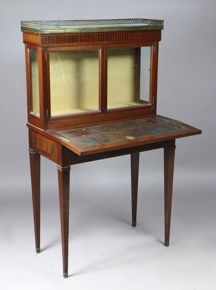 Lote 308: SECRETAIRE DE ESTILO INGLES ADAM. SECRETAIRE DE ESTILO INGLES ADAM.