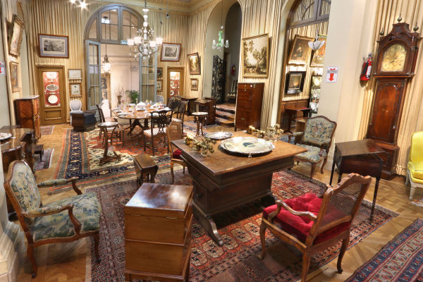 JC Naon y Cia SA Remate 1570 Salones Octubre 2025