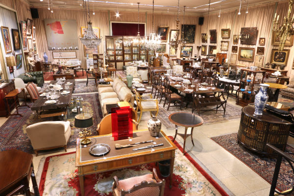 JC Naon y Cia SA Remate 1570 Salones Octubre 2025