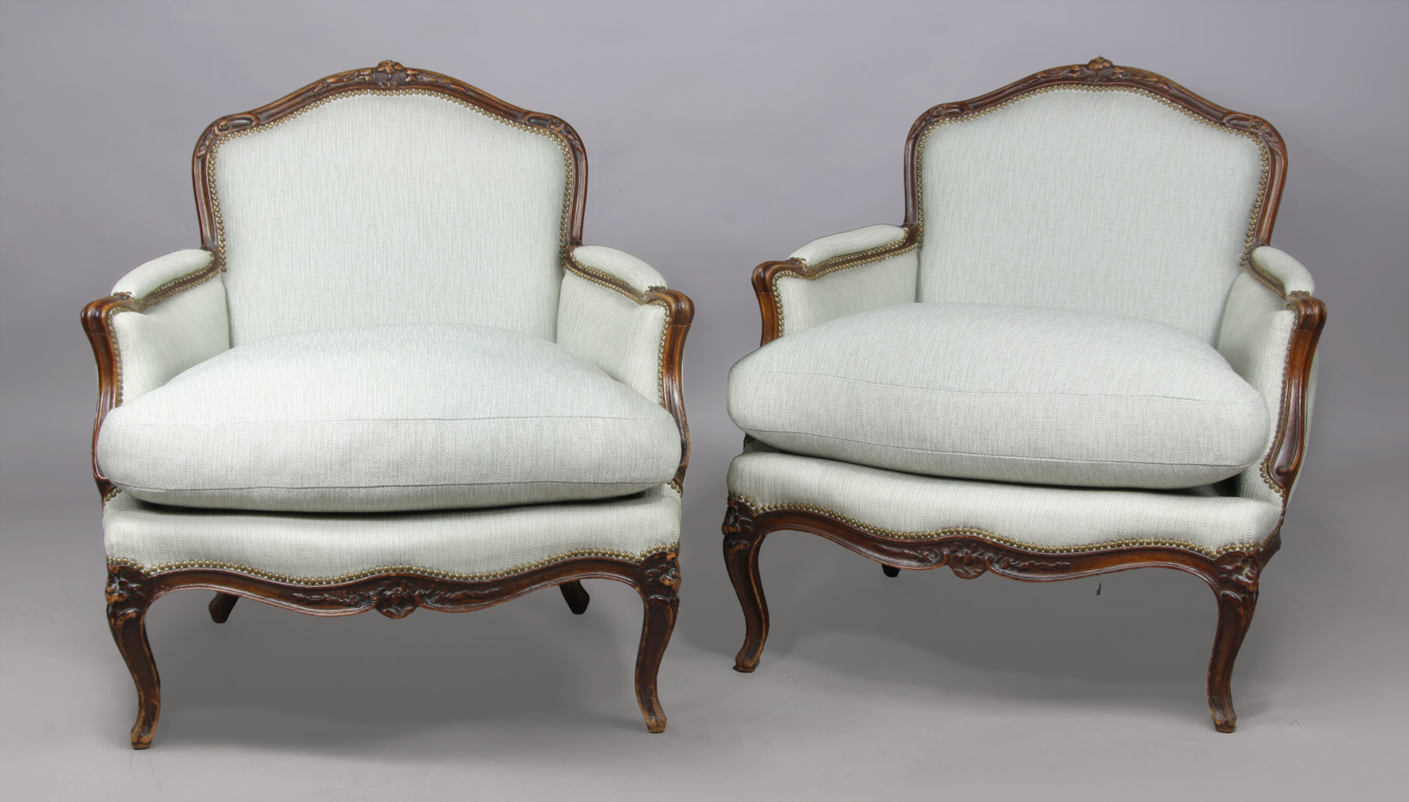 PAR DE SILLONES FRANCESES DE ESTILO REGENCE. PAR DE SILLONES FRANCESES DE ESTILO REGENCE.