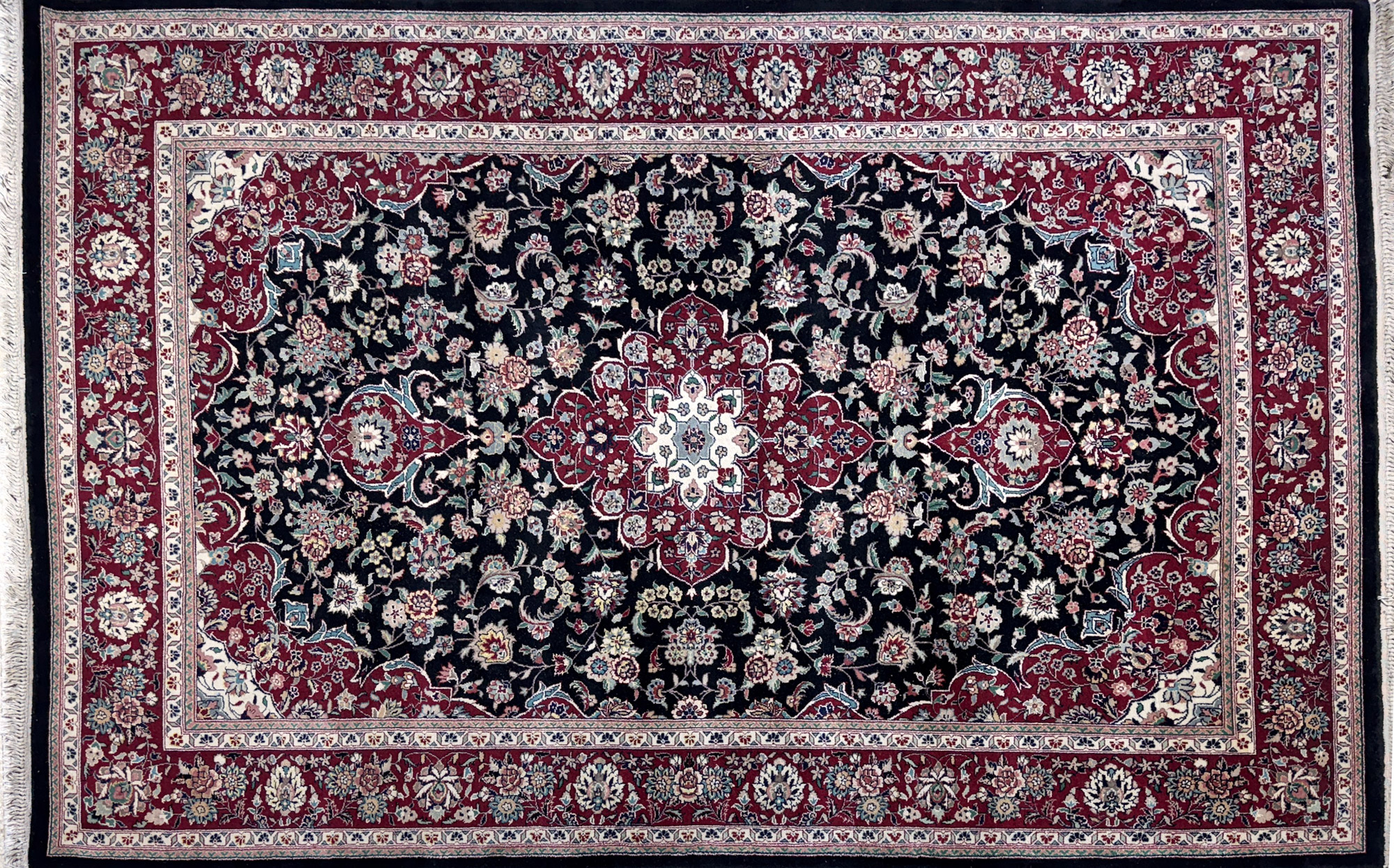  ALFOMBRA PERSA KESHAN DE LANA TEJIDA A MANO. 