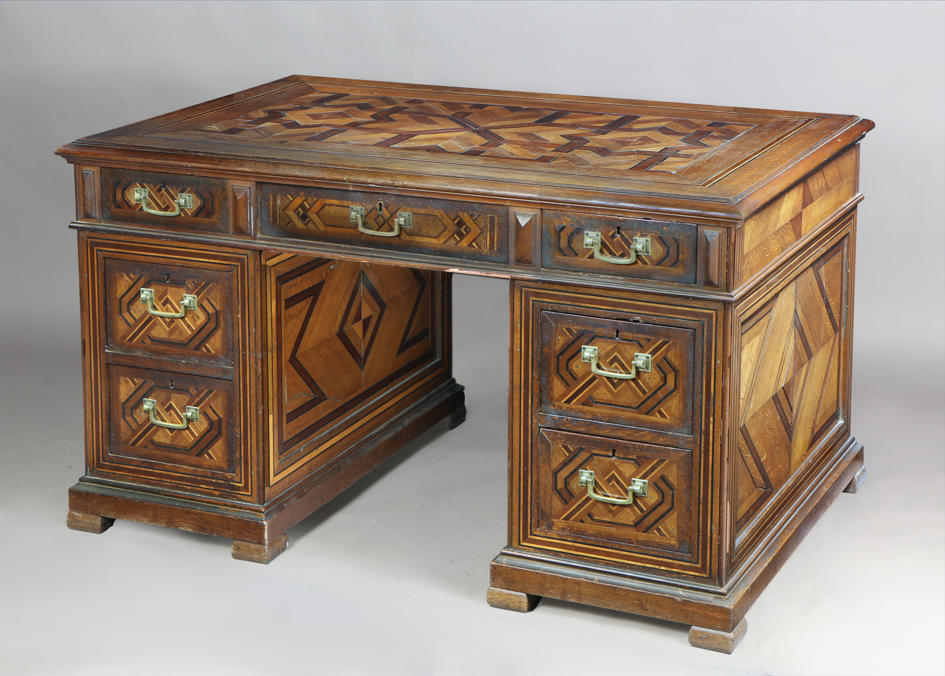 ESCRITORIO INGLES DE PEDESTALES DESMONTABLES. ESCRITORIO INGLES DE PEDESTALES DESMONTABLES.