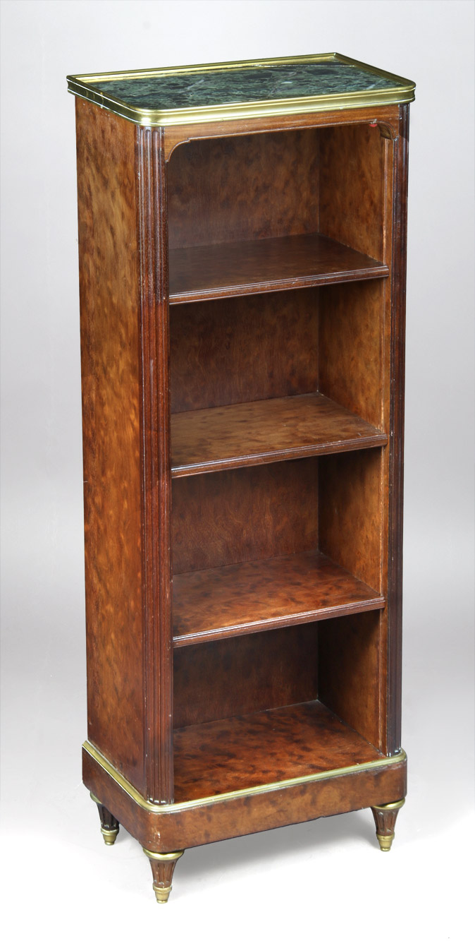  PEQUEÑA BIBLIOTECA FRANCESA DE ESTILO LUIS XVI.