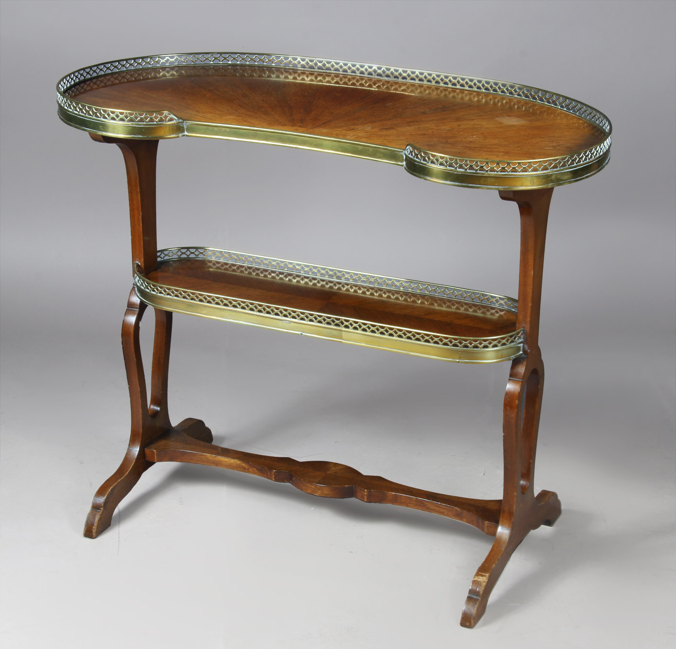 MESA FRANCESA DE FORMA 'ROGNON' PARA CENTRO. MESA FRANCESA DE FORMA 'ROGNON' PARA CENTRO.