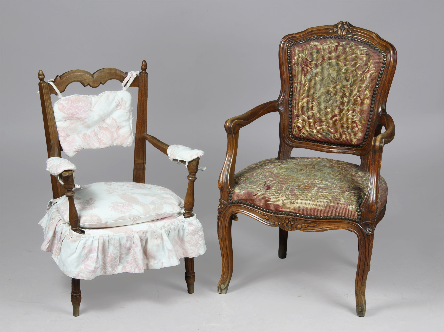 DOS PEQUEÑOS SILLONES DE ESTILO FRANCES PARA NIÑO. DOS PEQUEÑOS SILLONES DE ESTILO FRANCES PARA NIÑO.