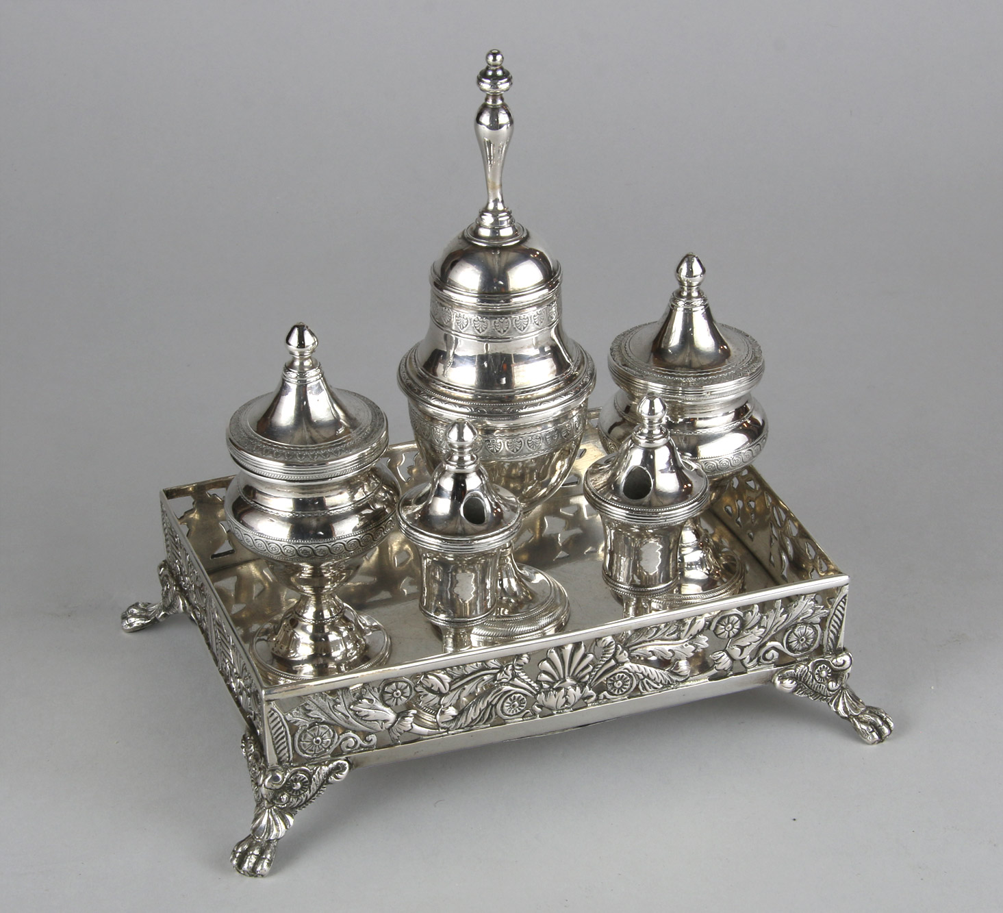 PEQUEÑO TINTERO DE PLATA EUROPEA SELLADA. PEQUEÑO TINTERO DE PLATA EUROPEA SELLADA.