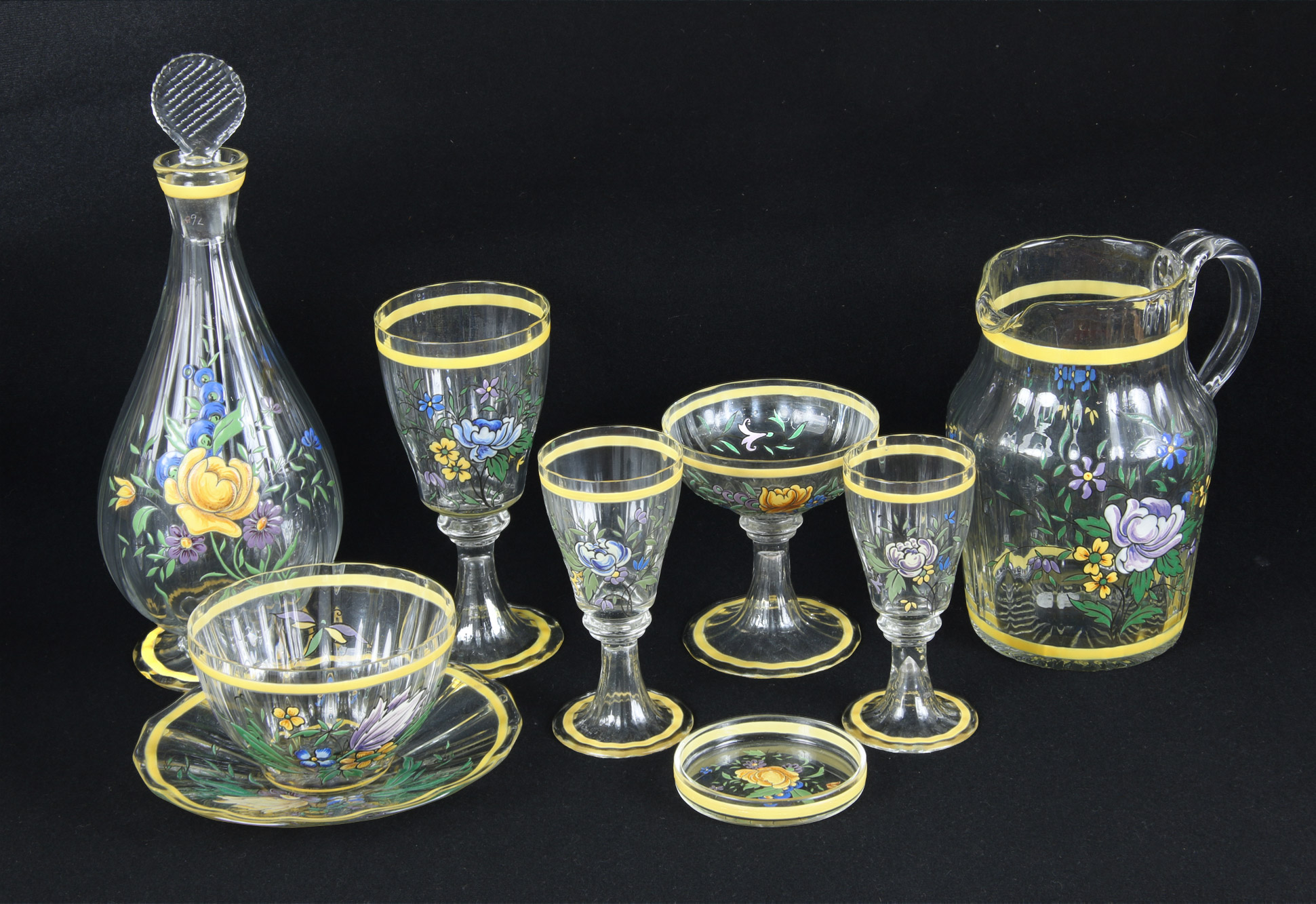 INTERESANTE JUEGO DE COPAS FRANCESAS PINTADAS. INTERESANTE JUEGO DE COPAS FRANCESAS PINTADAS.