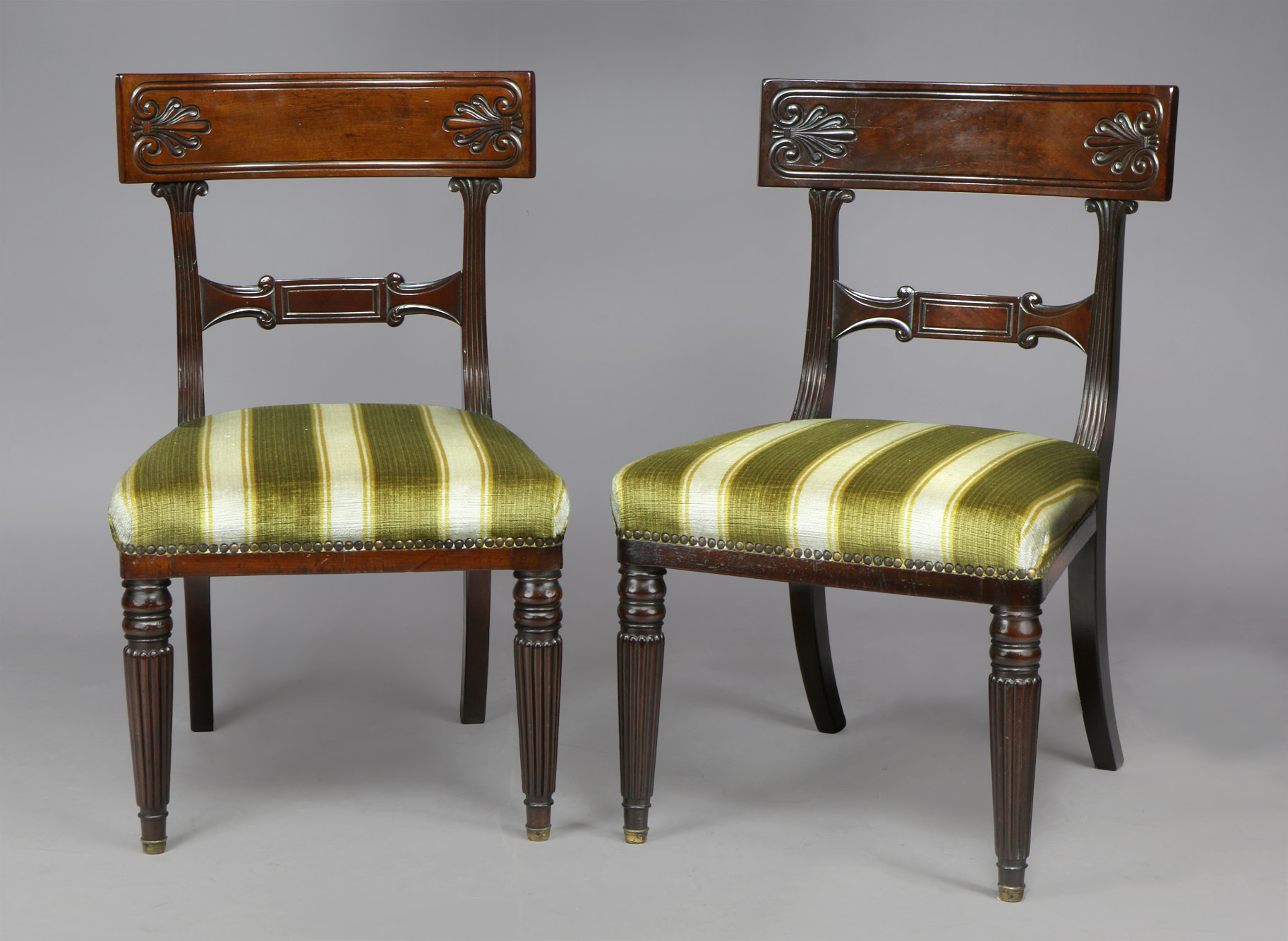 PAR DE SILLAS INGLESAS DE EPOCA GUILLERMO IV. PAR DE SILLAS INGLESAS DE EPOCA GUILLERMO IV.