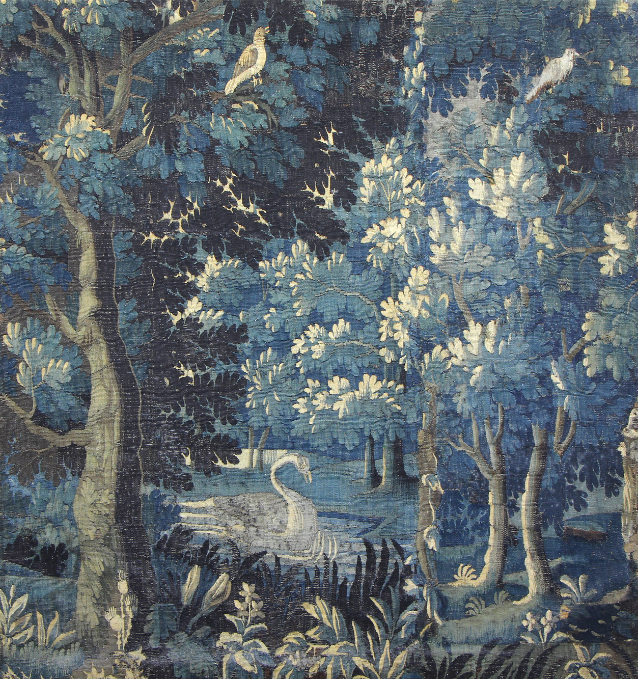  FRAGMENTO DE ANTIGUA TAPICERIA FRANCESA VERDURE SIGLO XVIII.